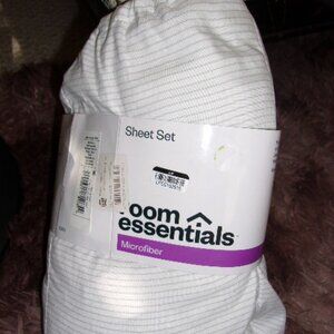 New Room essentials twin/xl twin sheet set